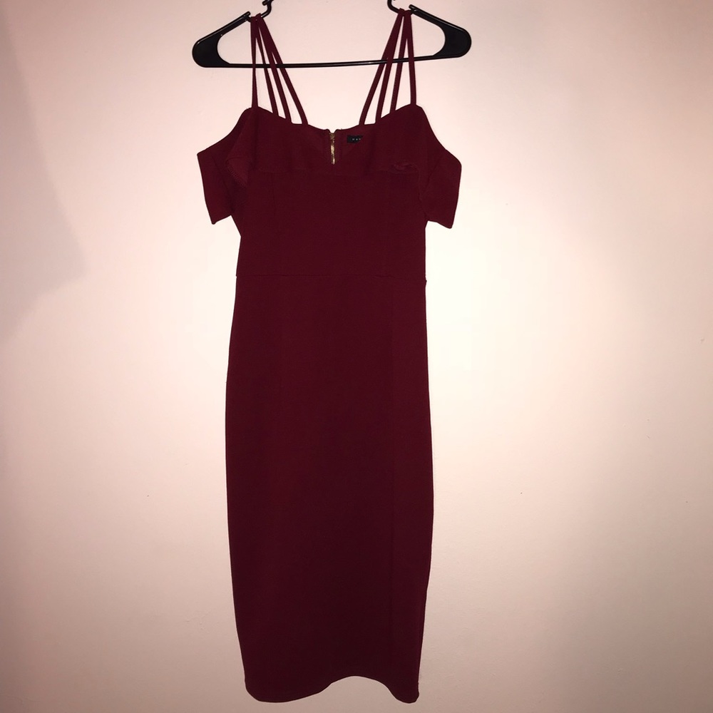 Fitted red dress